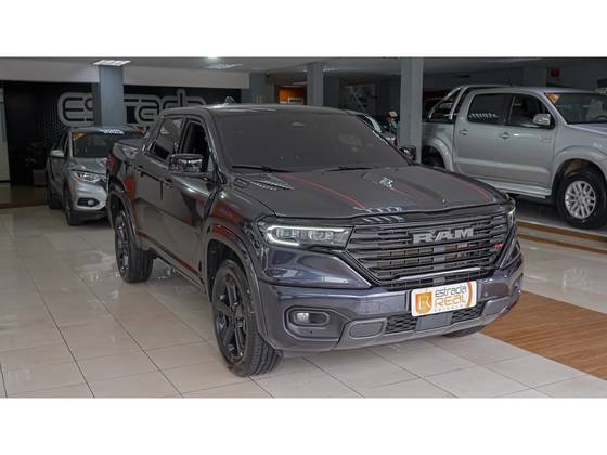RAM RAMPAGE 2.0 HURRICANE 4 TURBO GASOLINA R/T 4X4 AUTOMÁTICO